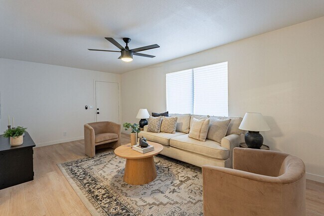 4740 E Portland St in Phoenix, AZ - Building Photo - Building Photo