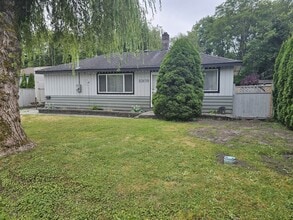 23170-23126 126 Ave in Maple Ridge, BC - Building Photo - Building Photo