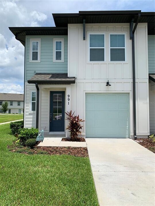 991 Conch Rd in Davenport, FL - Building Photo
