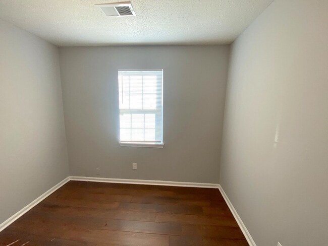 896 Leacrest Ave in Memphis, TN - Building Photo - Building Photo