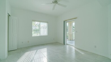 5612 Rose Garden Rd in Cape Coral, FL - Building Photo - Building Photo