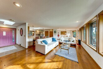 902 Paiute Pl, Unit SI ID1386170P in La Conner, WA - Building Photo - Building Photo