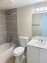 2412 NE 26th St in Fort Lauderdale, FL - Building Photo - Building Photo