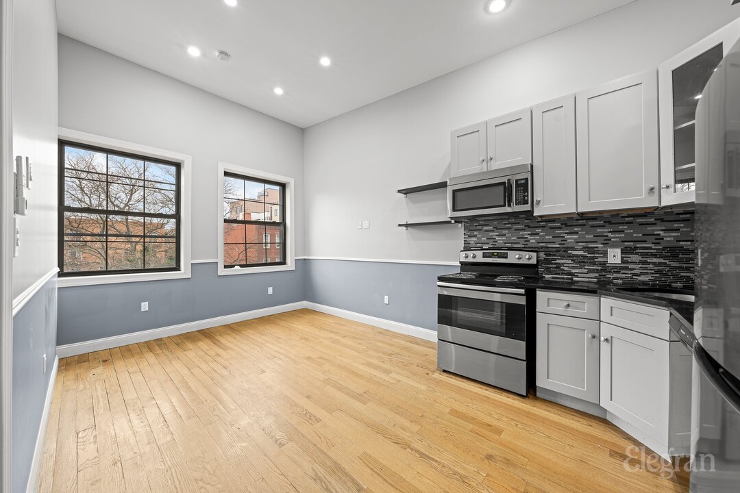 457 Lafayette Ave in Brooklyn, NY - Building Photo