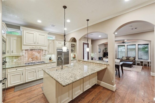 property at 1215 Malone St