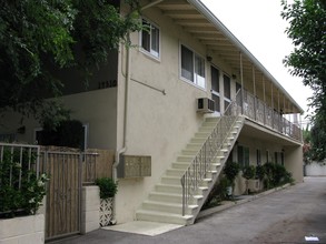 14310 Tiara St in Van Nuys, CA - Building Photo - Building Photo