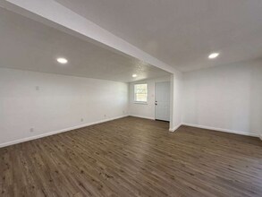 2934 Hatton St in San Antonio, TX - Building Photo - Building Photo