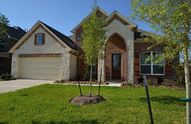 property at 7026 Belle Meadow Ln