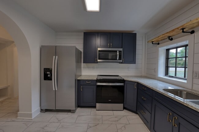 1122 NE Wellman Ave in Huntsville, AL - Building Photo - Building Photo