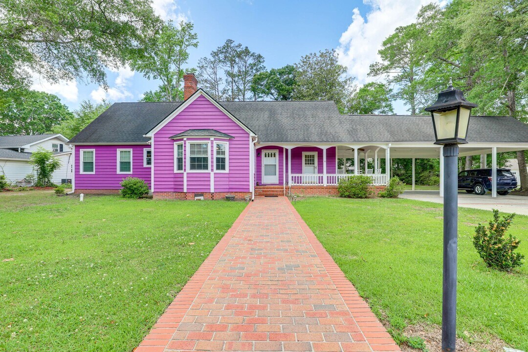 206 Lakeland Dr in Conway, SC - Building Photo