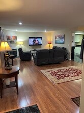 1660 W 146th St in Gardena, CA - Building Photo - Building Photo