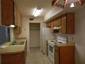 1427 Charlotte St in Tallahassee, FL - Building Photo - Building Photo