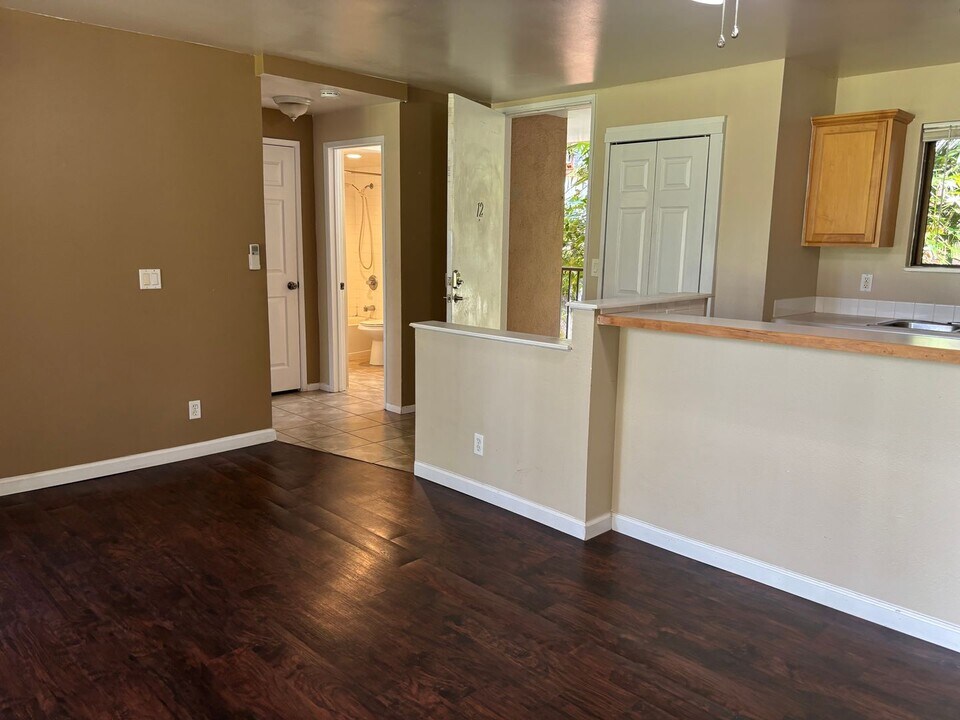 3702 Lower Honoapiilani Rd in Lahaina, HI - Building Photo
