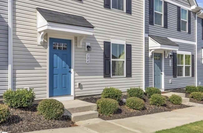 106 E Frontage Rd in Greer, SC - Building Photo - Building Photo