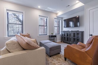 114 Prince St, Unit 2 in Boston, MA - Building Photo - Building Photo