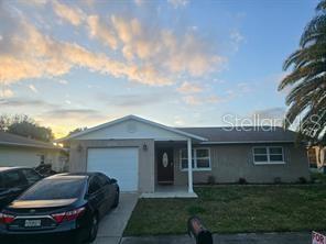 2141 Harrison Dr in Holiday, FL - Building Photo