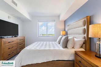 200 NE 1st Ave, Unit 911 in Pompano Beach, FL - Foto de edificio - Building Photo