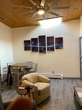 12 N Main St in Broadalbin, NY - Foto de edificio - Building Photo