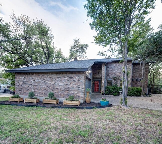 11408 Spicewood Pkwy in Austin, TX - Building Photo - Building Photo