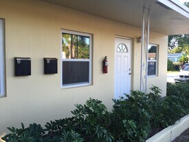 1140 SW 30th St in Fort Lauderdale, FL - Building Photo