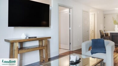 3005 Peachtree Rd NW in Atlanta, GA - Building Photo - Building Photo