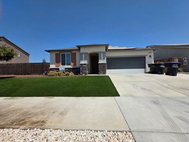 property at 3936 E Cypress Ave