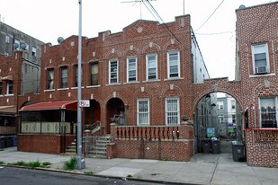 1129 Manor Ave Apartments