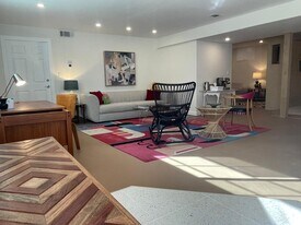 2511 Clairmont Rd NE, Unit Hummingbird in Atlanta, GA - Building Photo