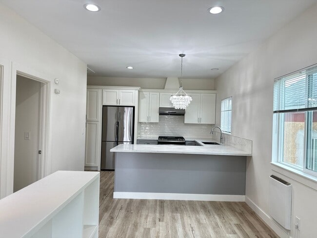 1464 55th Ave in Oakland, CA - Building Photo - Building Photo