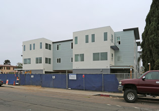 2902-2912 Jarvis St in San Diego, CA - Building Photo - Building Photo