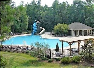 9420 Meadowmont View Dr in Charlotte, NC - Building Photo - Building Photo