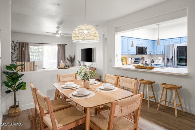 525 N Miller Rd in Scottsdale, AZ - Building Photo - Building Photo