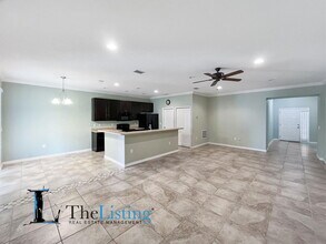 8825 Isla Bella Dr in Orlando, FL - Building Photo - Building Photo
