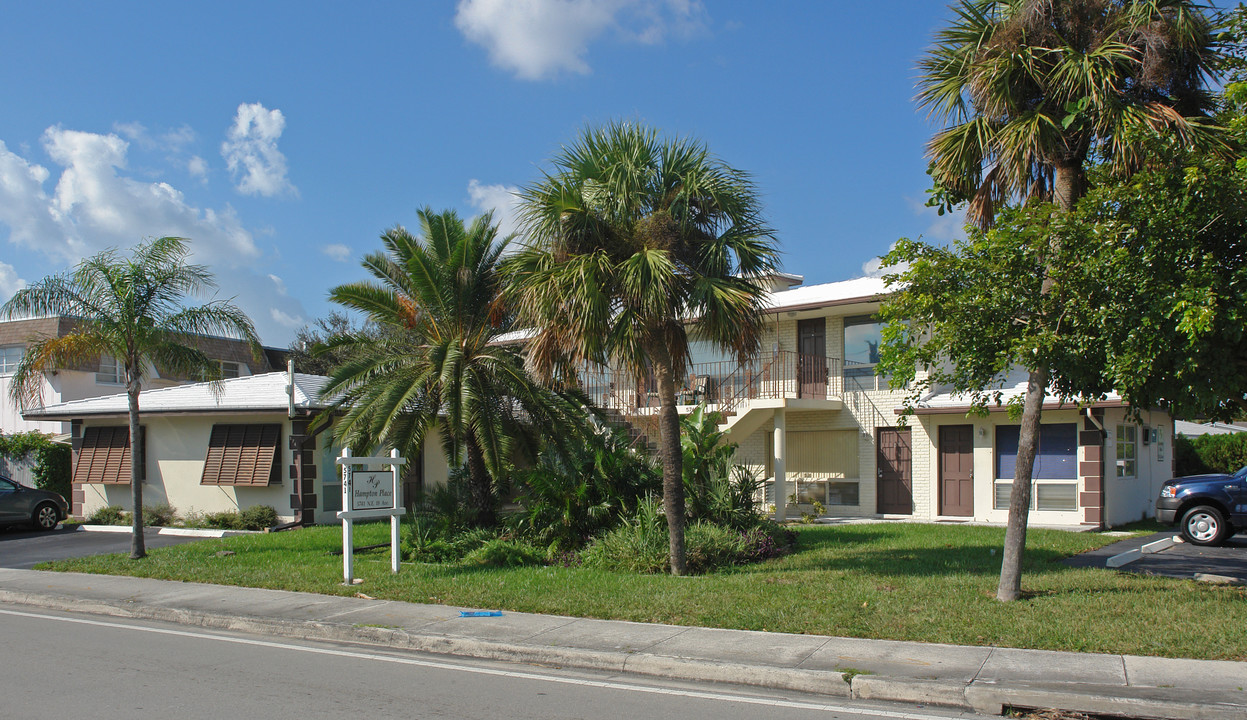 Hampton Place in Fort Lauderdale, FL - Building Photo