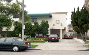 9 Apartments + 1 Non-conforming in Los Angeles, CA - Building Photo - Other