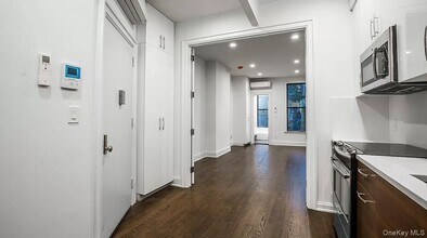 167 Russell St in Brooklyn, NY - Building Photo - Building Photo