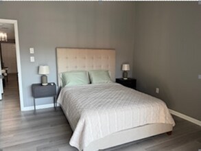 711 Hammock Pine Blvd, Unit Hammock Pine Blvc in Clearwater, FL - Building Photo - Building Photo