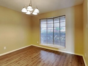 152 Valleyglen Dr in Desoto, TX - Building Photo - Building Photo