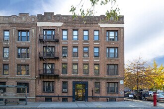 38 Prospect Park SW in Brooklyn, NY - Building Photo - Building Photo