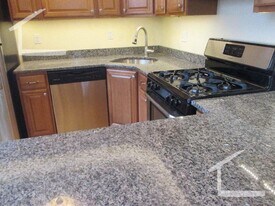 5 Smythe St in Brookline, MA - Building Photo