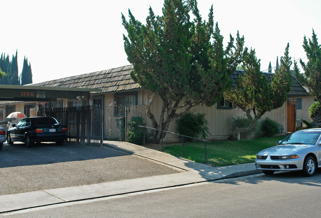 1165 W University Ave in Fresno, CA - Building Photo - Building Photo