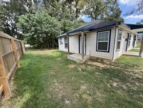1573 Fig St in Baton Rouge, LA - Building Photo - Building Photo