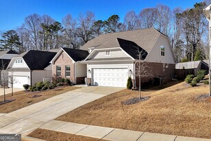 6968 Manchester Dr in Flowery Branch, GA - Building Photo