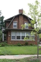 1006 E 1st St in Bloomington, IN - Building Photo