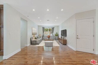 6378 Bertrand Ave in Los Angeles, CA - Building Photo - Building Photo