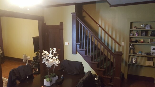 213 E 3rd St in Washington, IA - Building Photo - Building Photo