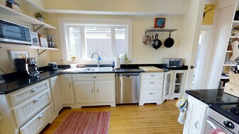 8 Claremon St, Unit 1 in Somerville, MA - Building Photo