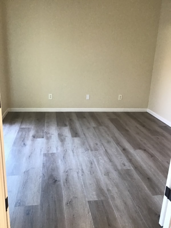 1963 Bonavista Way in Sacramento, CA - Foto de edificio - Building Photo