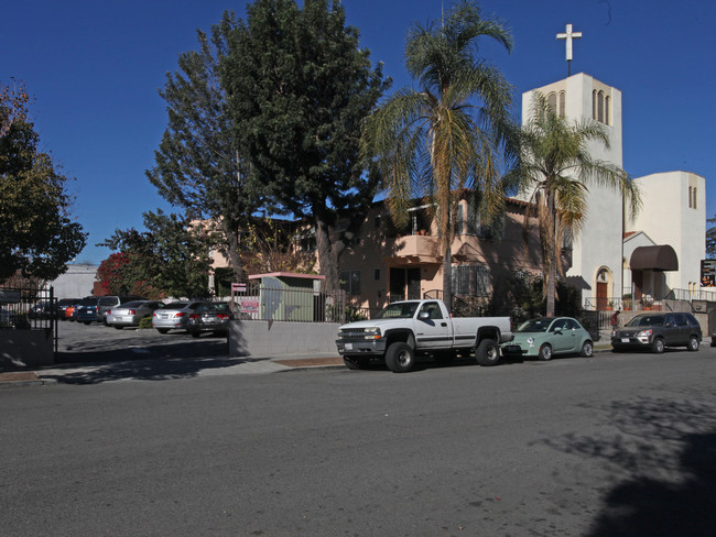 1725 New Hampshire Ave in Los Angeles, CA - Building Photo - Building Photo