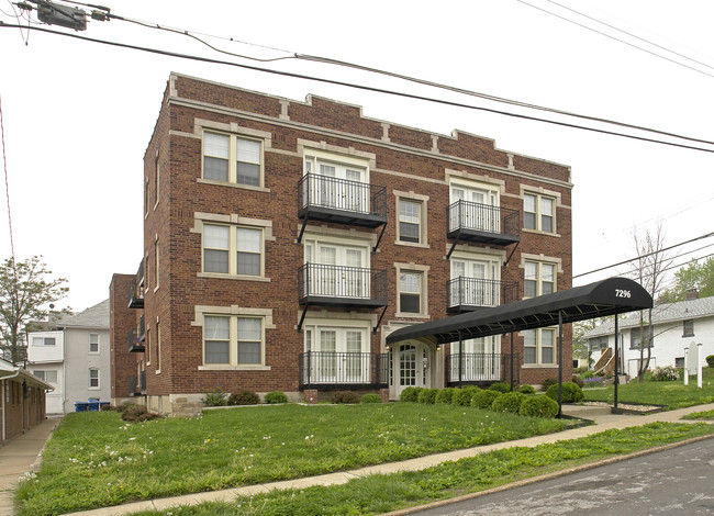 Terrace on the Park in St. Louis, MO - Building Photo - Building Photo